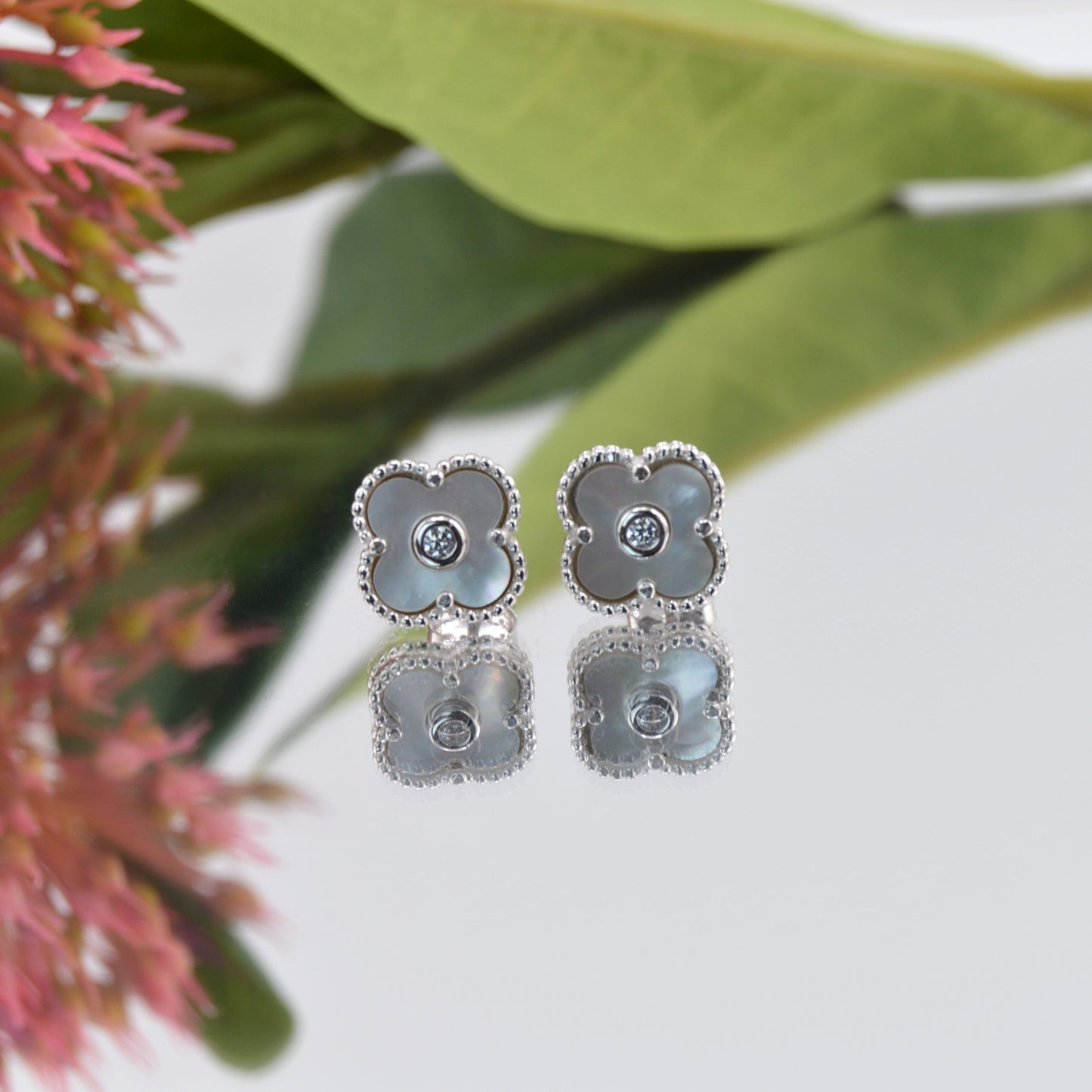 Mother Of Pearl 4 Leaf Clover Studs