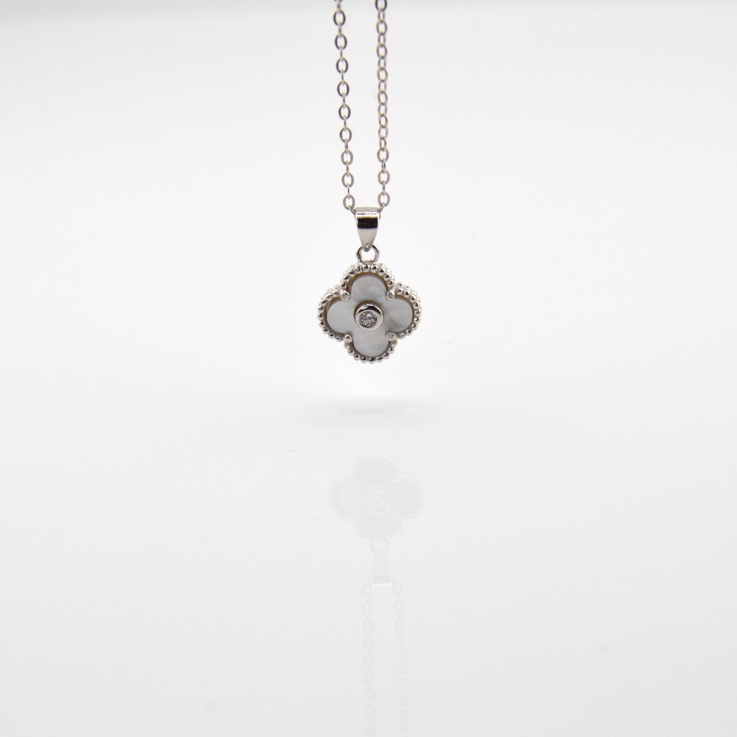 925 Sterling Silver Mother of Pearl Four Leaf Clover Necklace