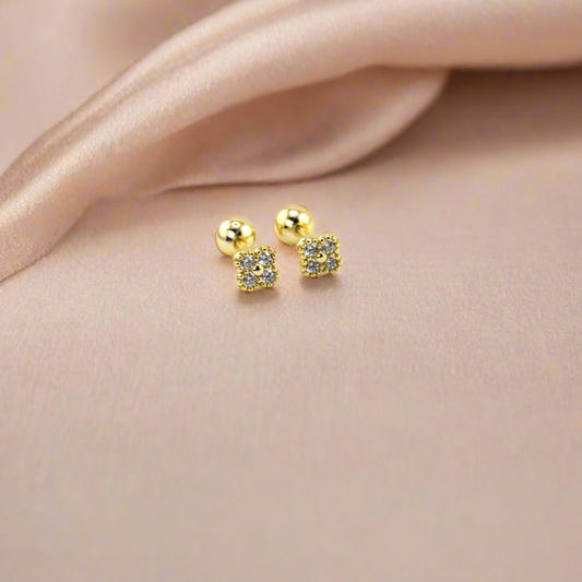925 Sterling Silver Dainty Clover Stud Earrings